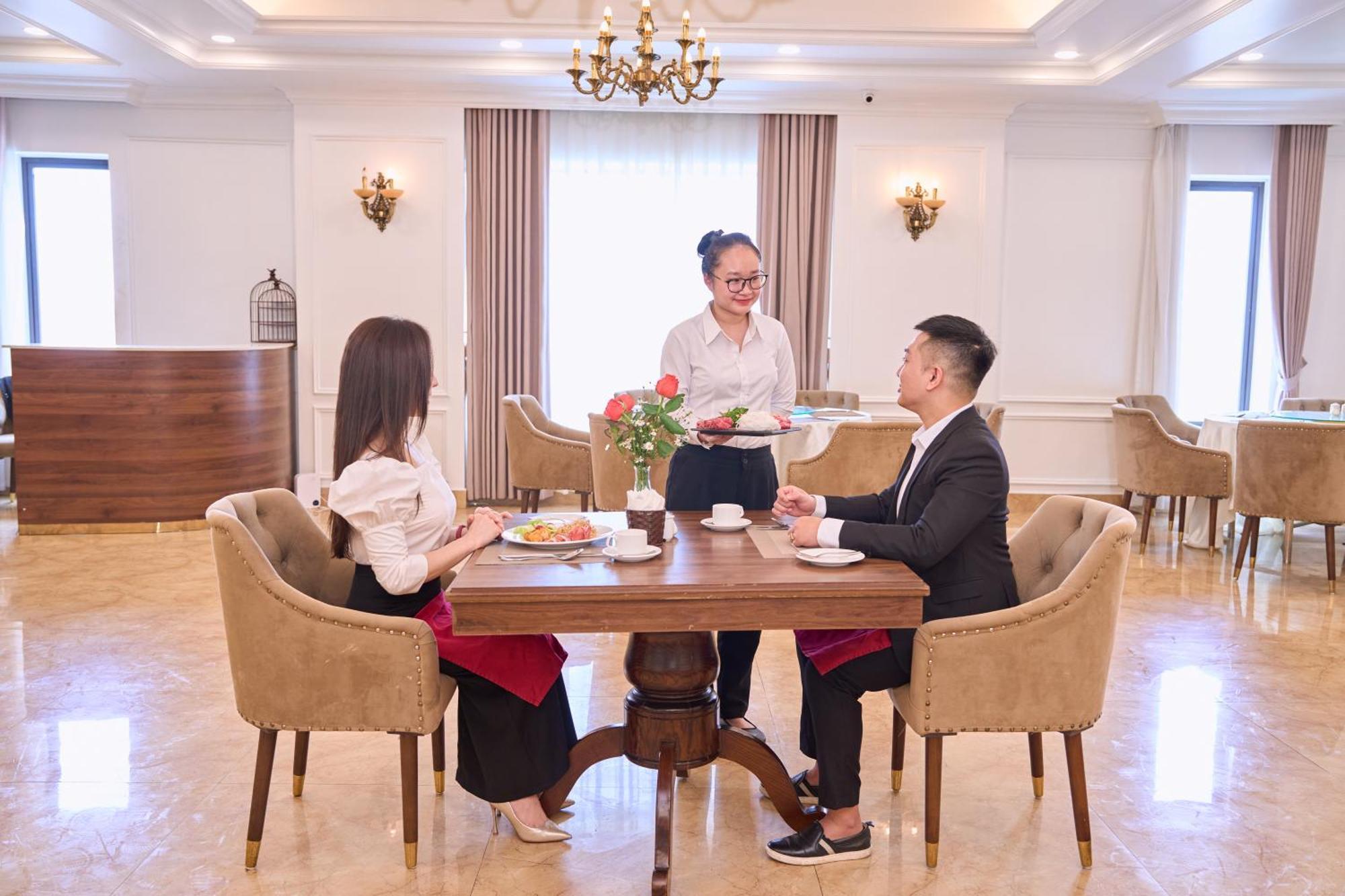 Le Haute Hotel Hai Phong Exterior photo